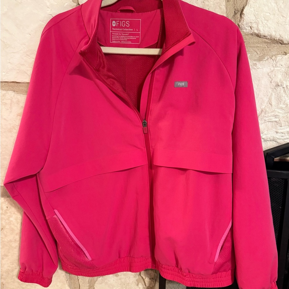 FIGS shocking pink performance Sydney scrub jacket LARGE